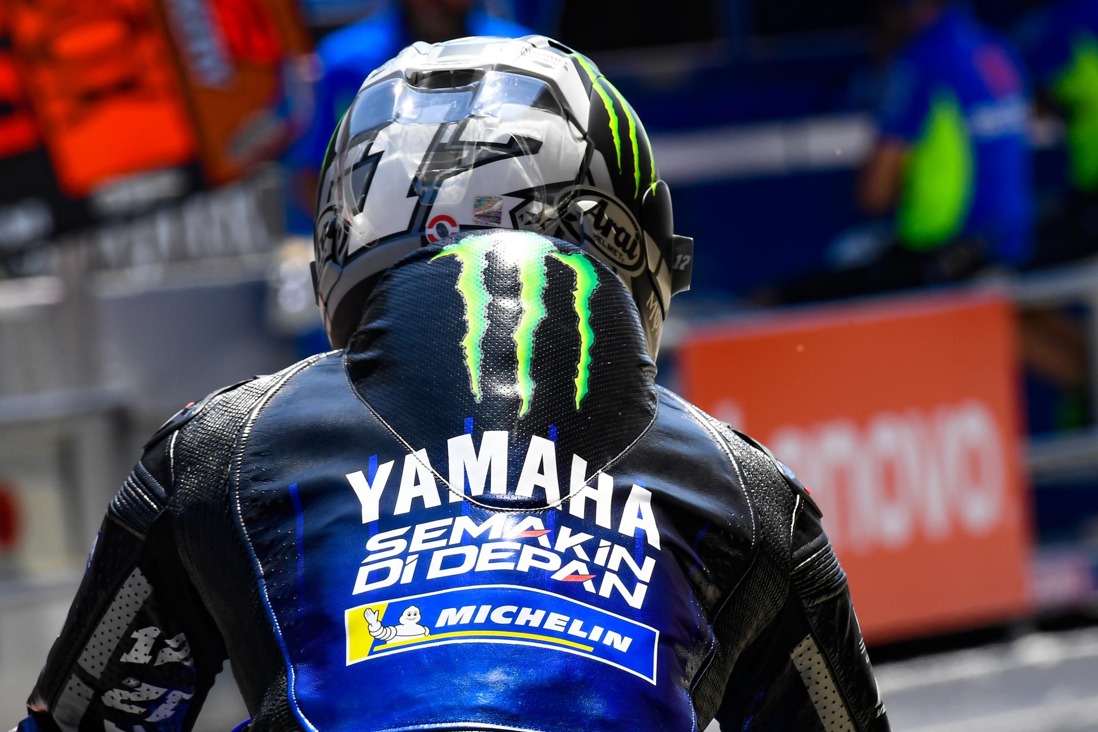 今年的Vinales其實也同樣保持的穩定完賽的節奏，DNF都是事故波及。