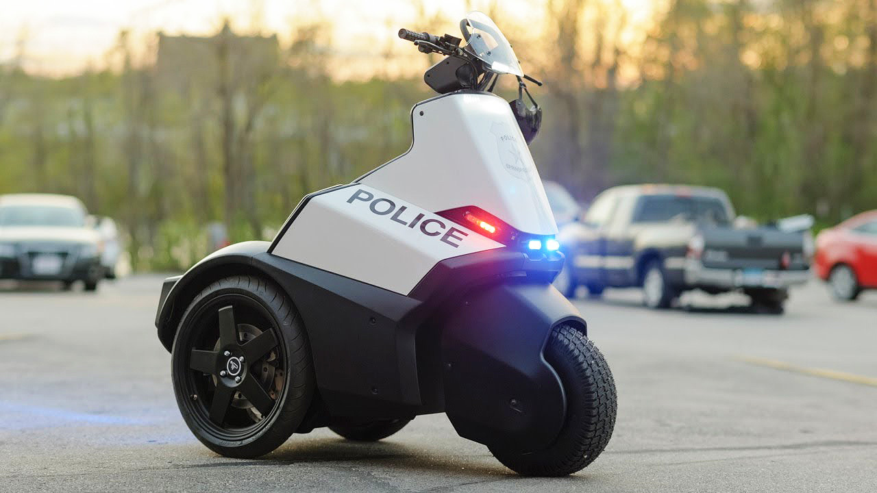 三輪的高階車款SE-3,成為許多國家的警用配備