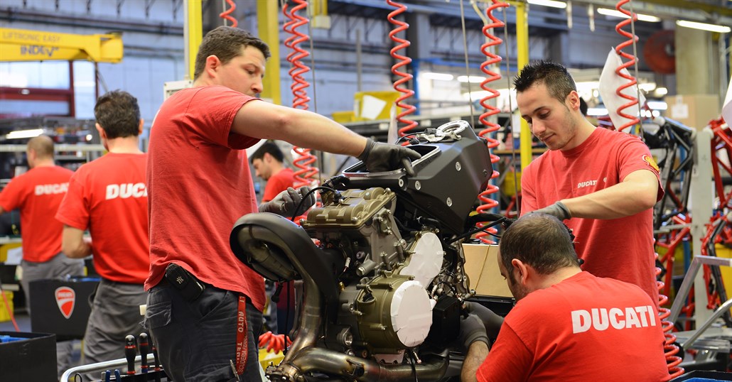 否決這項出售提議案的最大代表是工會，他們佔據了VAG 集團董事的一半成員，這批人也是在2012年主張買下DUCATI 的人