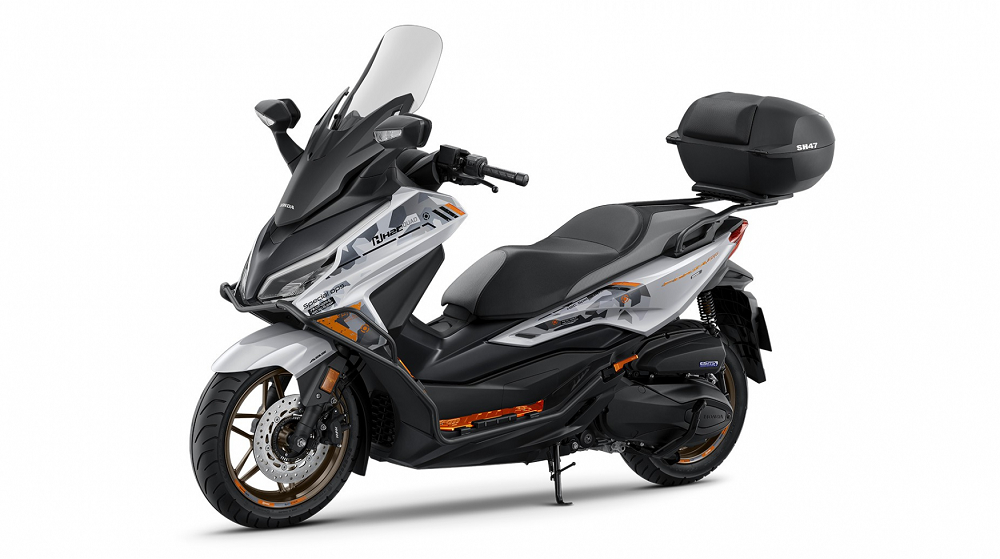 泰國Honda最近推出了Forza 350 H2C特仕版車型