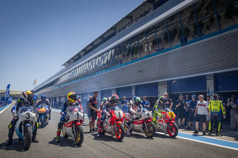 Yamaha最近舉辦了車主活動,讓參加的車主們可以和Valentino Rossi及其他冠軍車手一同體驗賽道樂趣