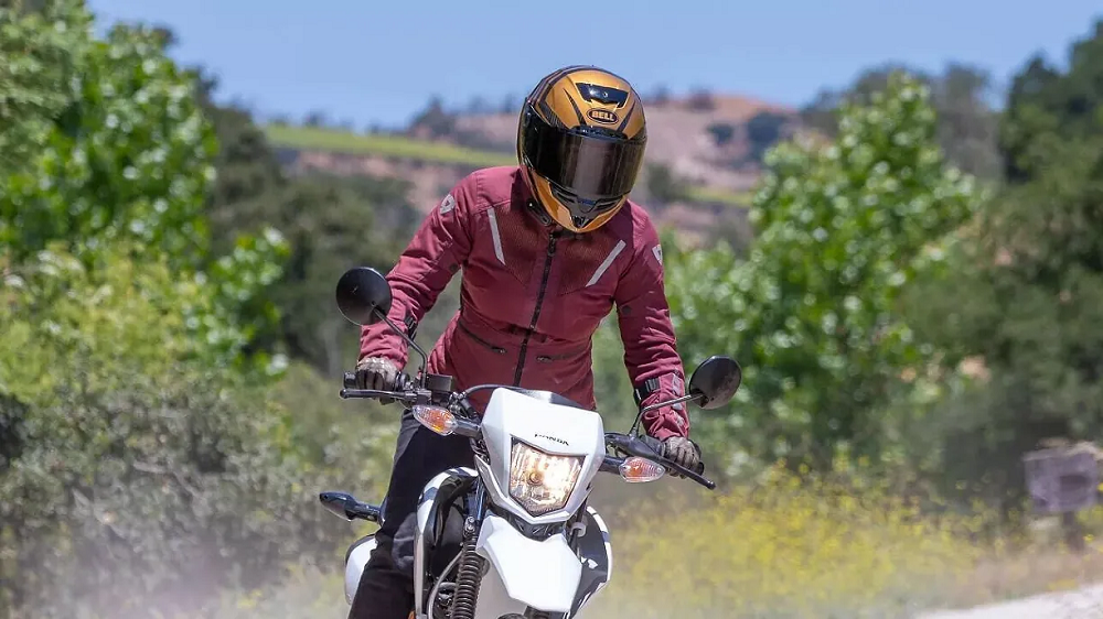 針對不同騎乘方式,防摔衣的種類也都不同