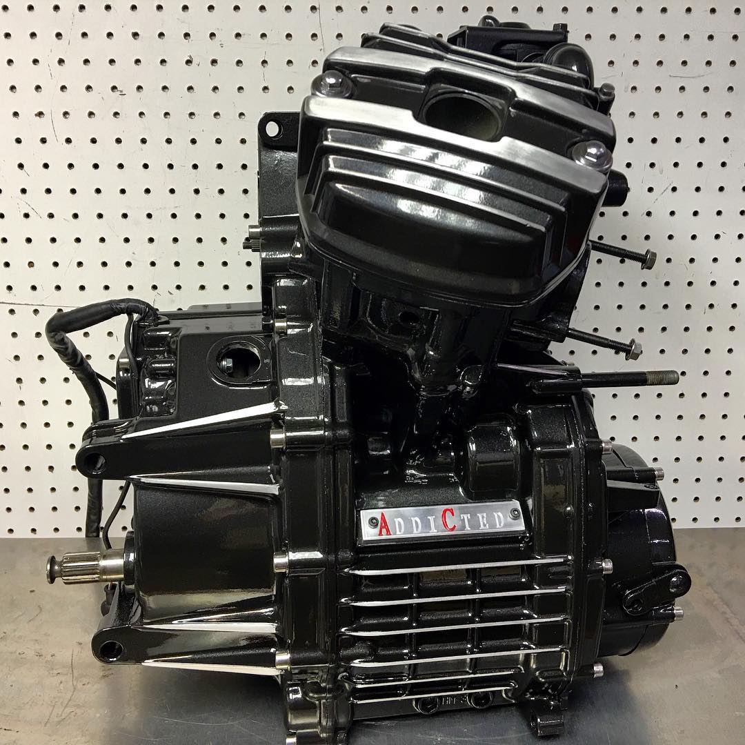 CX500的前傾22度汽缸外型相當特殊