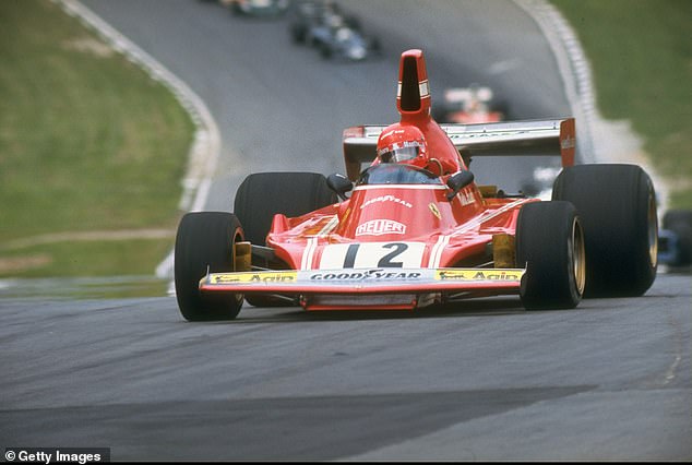 Niki Lauda加入Ferrari車隊後,幫助Ferrari拿下1975、1977年的冠軍,跑出相當漂亮的成績