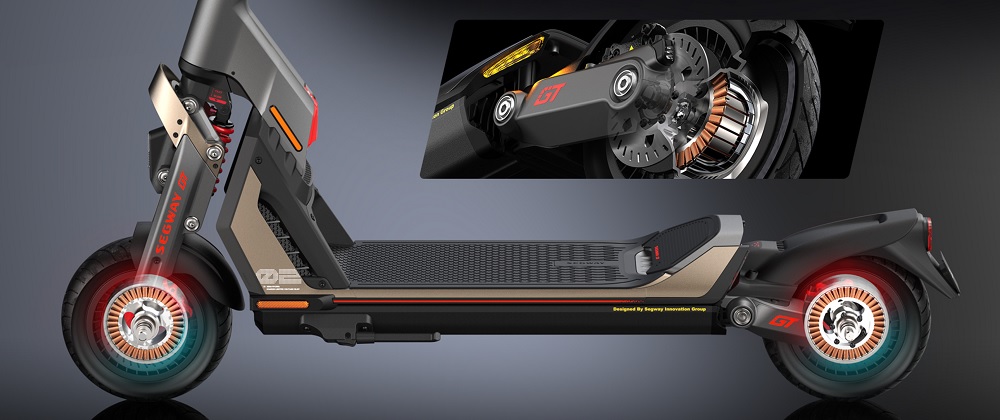 Segway SuperScooter GT 系列都前後都配有一顆馬達，0-50 km/h 的加速度只需要3.9秒即可完成