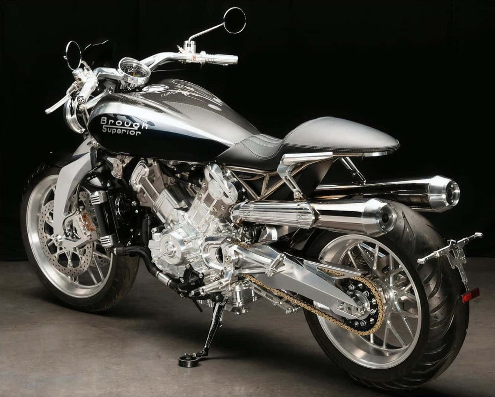 為了避免消費者砸身家買車，官方限制購車後帳戶餘額需有超過15,000歐元才算訂單成立