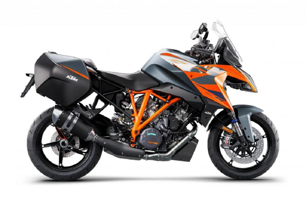 加大排氣量後，KTM順勢推出適合長途巡航騎乘的1290 Super Duke R GT