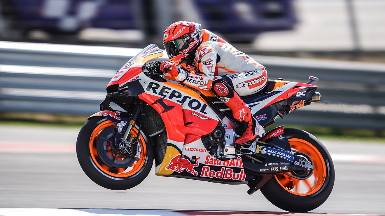 隨著全球環保意識抬頭,MotoGP除了推出純電動級別的MotoE賽事外,MotoGP也宣布將在2027年開始所採用的燃料將會全面去石化