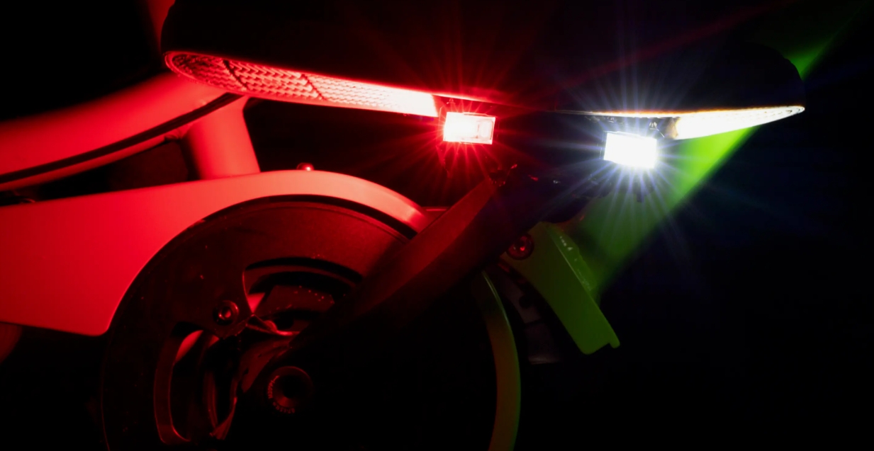 Arclight PRO SMART LED Pedals能顯著提升自行車騎士在夜間的辨識度