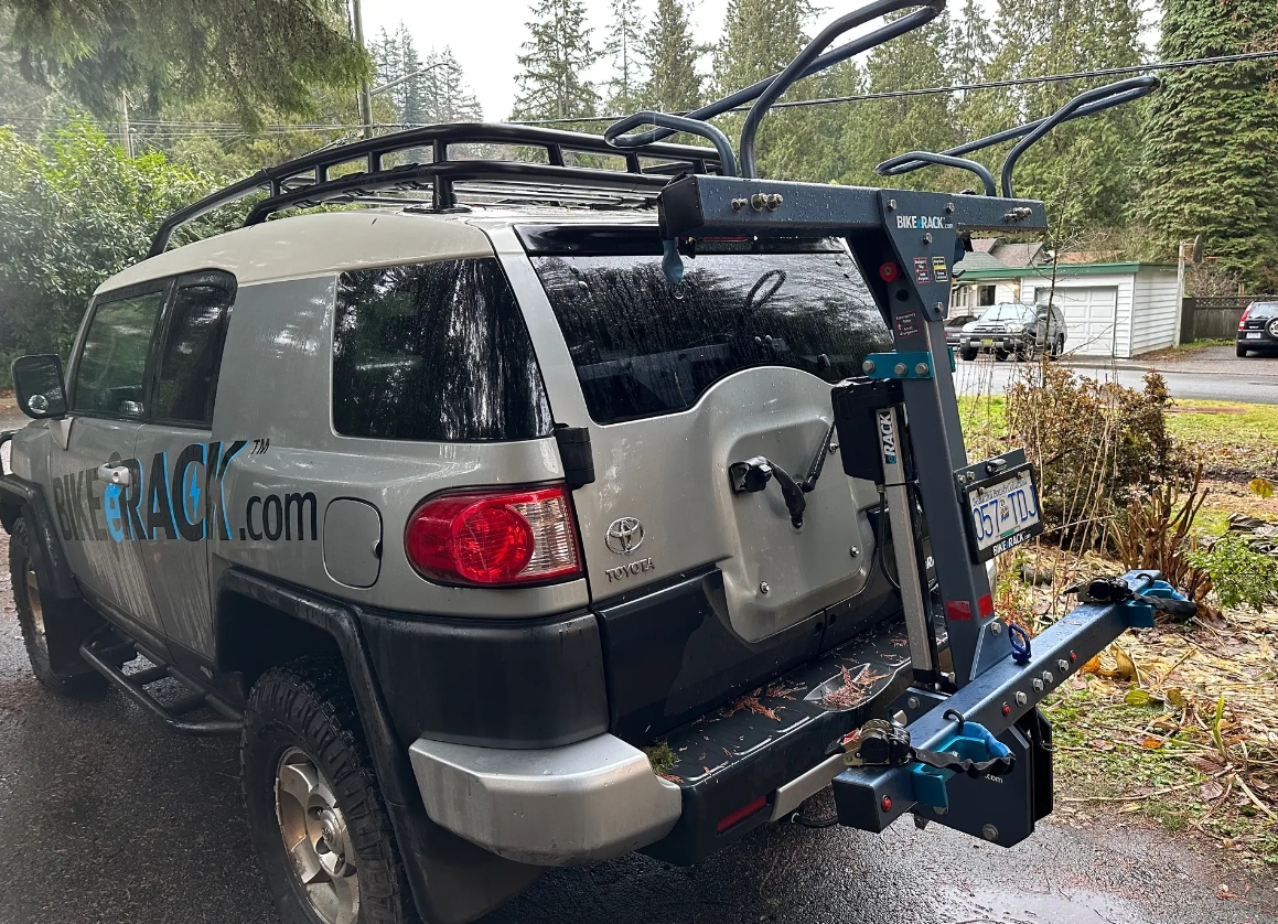 Bike eRACK可以快速的把腳踏車、越野機車架在汽車後方運送