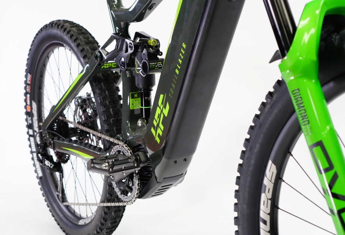 馬達峰值功率來到1500W，能提供140Nm扭力和55公里的極速