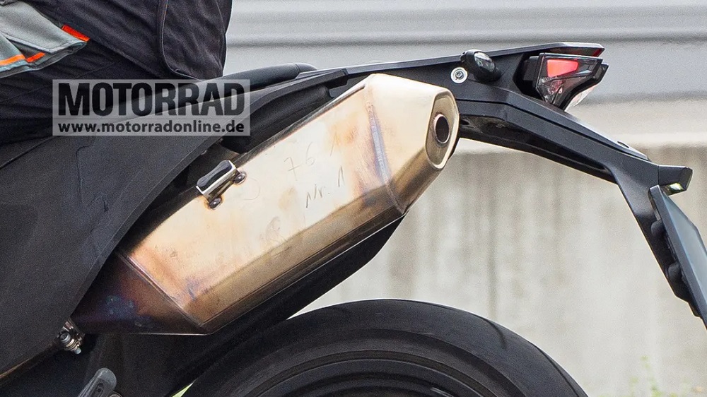 排氣管造型也和現行款相同