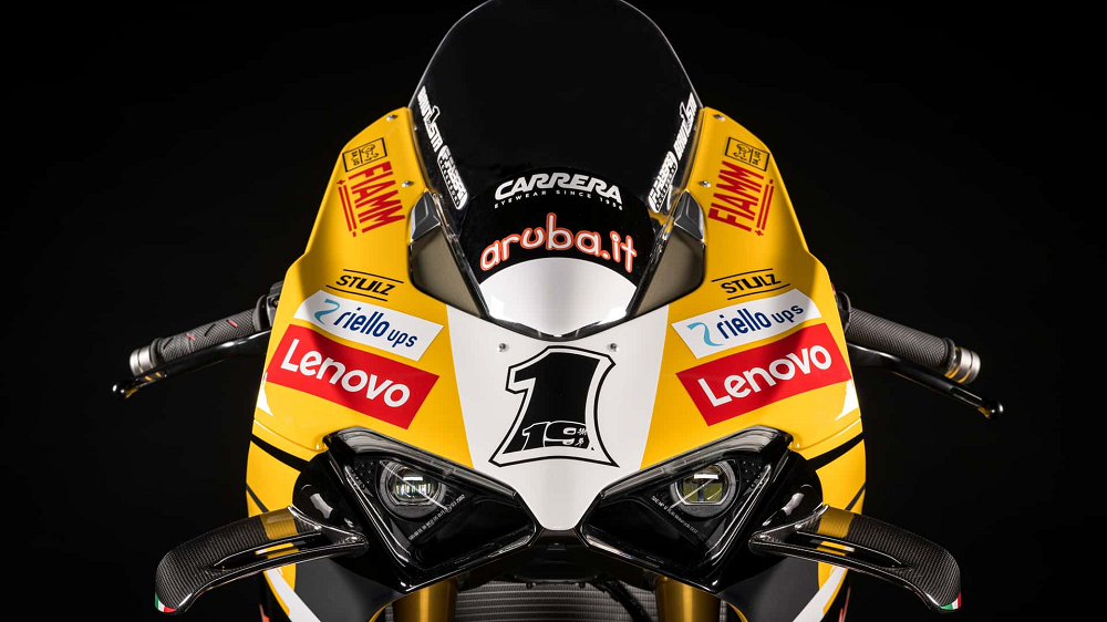 所有車型都給了許多比現行款車型更豪華的配備