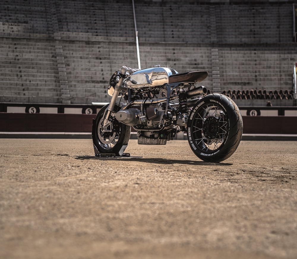 早期BMW車款採用白金點火,直到1980年之後的車型才開始使用高壓電容點火