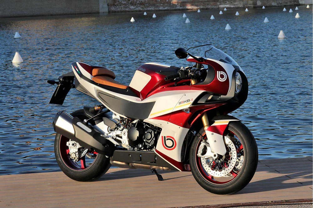 Bimota在去年的米蘭車展上，亮相了Cafe Racer車型的KB4 RC
