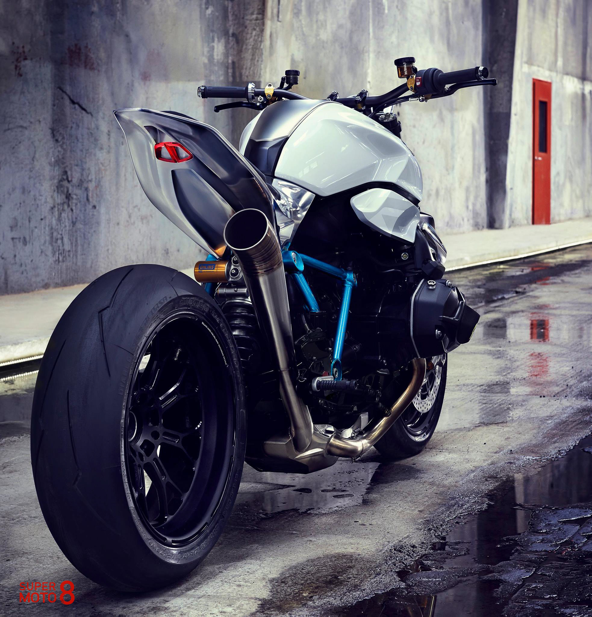 性感撩人的纖細車尾