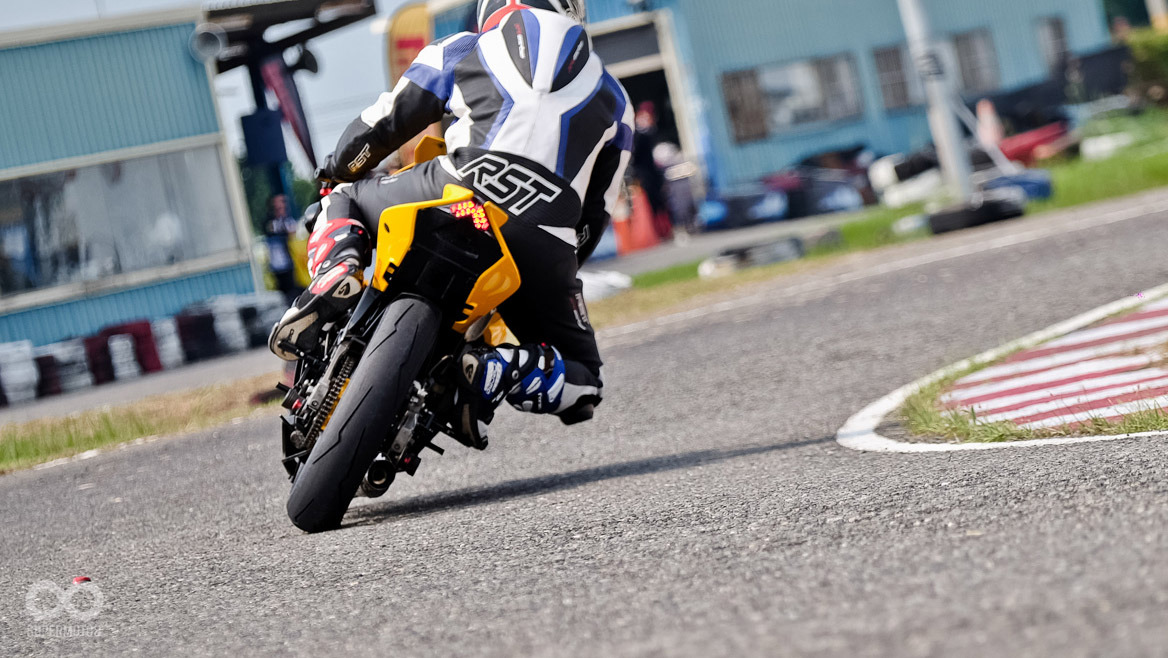 現場唯一一台Aprilia RSV 4提供不同的體驗感受