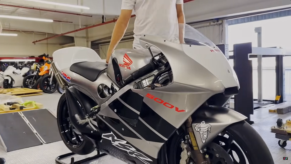 這款NSR500V除了是全新未使用過的之外，還是限量20台中編號001的車款，更有價值