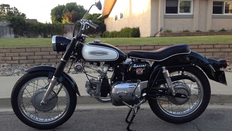 在收購了義大利的Aermacchi之後,Harley-Davidson也推出了相當歐式風格的街車車款