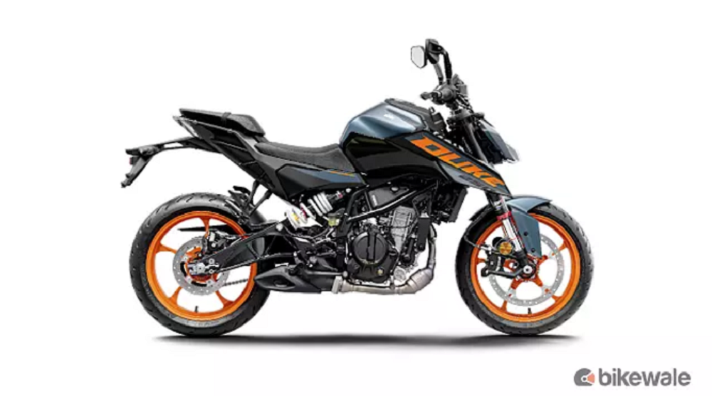 引擎部分並沒有做出任何調整,使用賽道模式時儀表則會顯示更多精確的數據