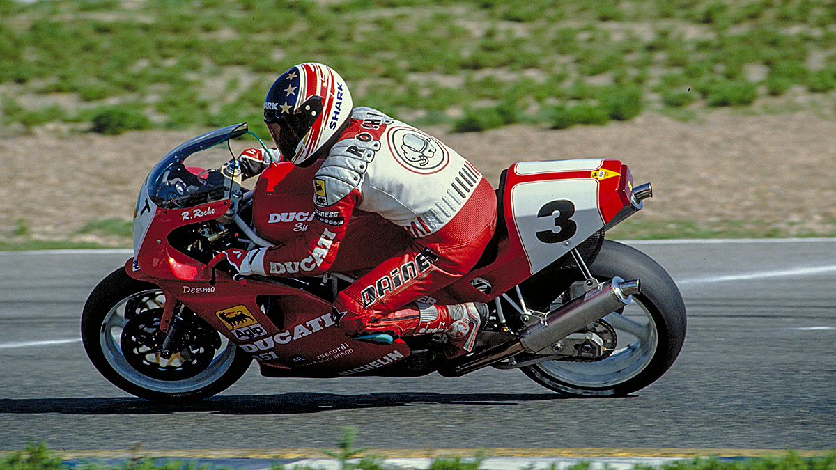 DUCATI 在90年初期在賽場上相當風光,但公司營運仍面臨極大挑戰,主因是產品成本過高,銷量又無法提升