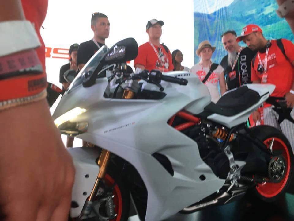 從照片中可以看到,新車將與Monster採用相同的編織式車架,以及可自行移除的單座蓋。