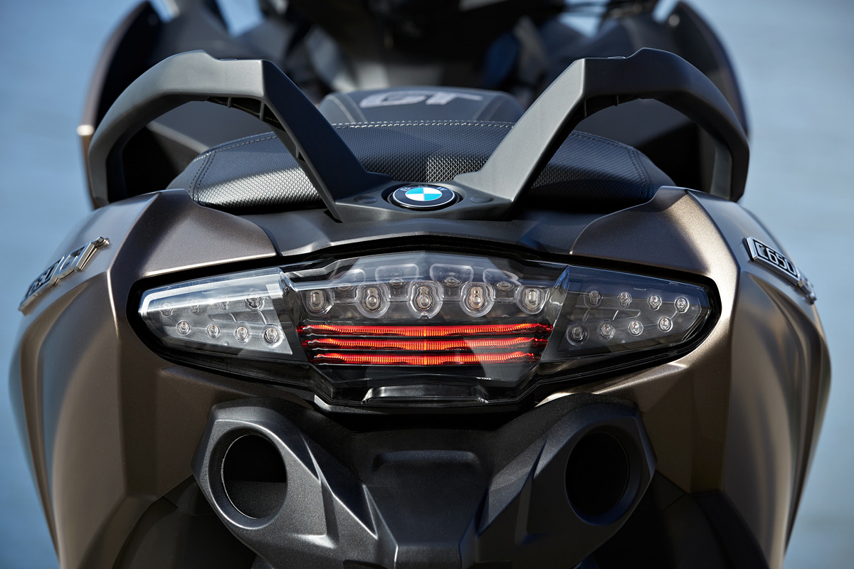 BMW C650GT 全新設計的LED尾燈