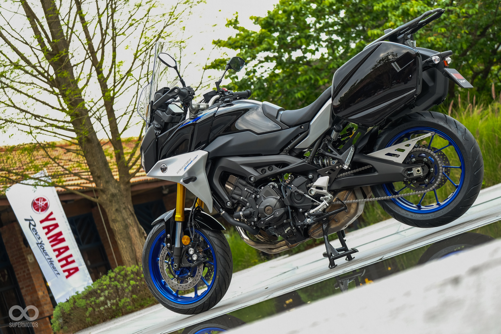 到今天，YAMAHA的三缸引擎被廣泛用在街車、旅行車上