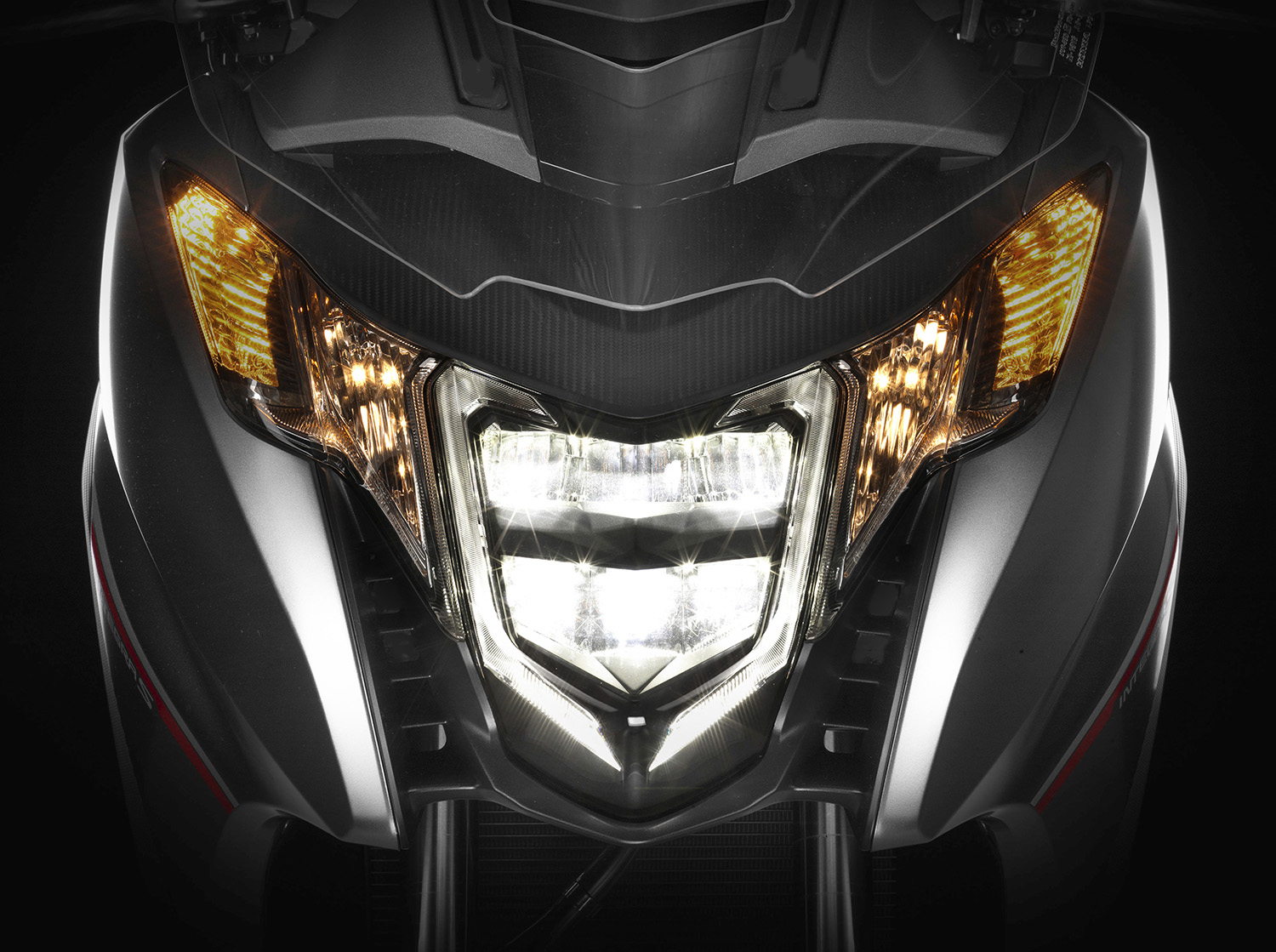 2016 HONDA INTEGRA 750 搭載全新LED大燈