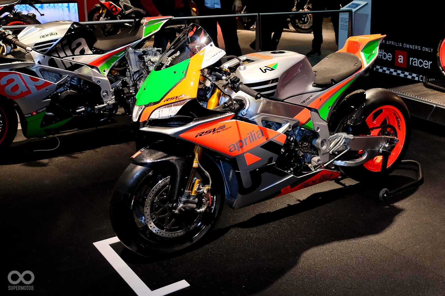 RSV4 RFW GP 於2016米蘭車展上亮相
