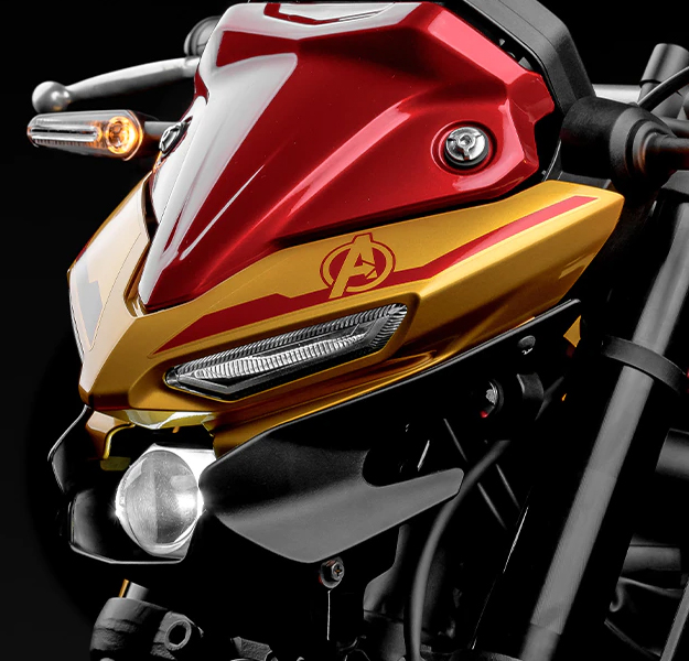 定位燈上也可以看見復仇者聯盟LOGO