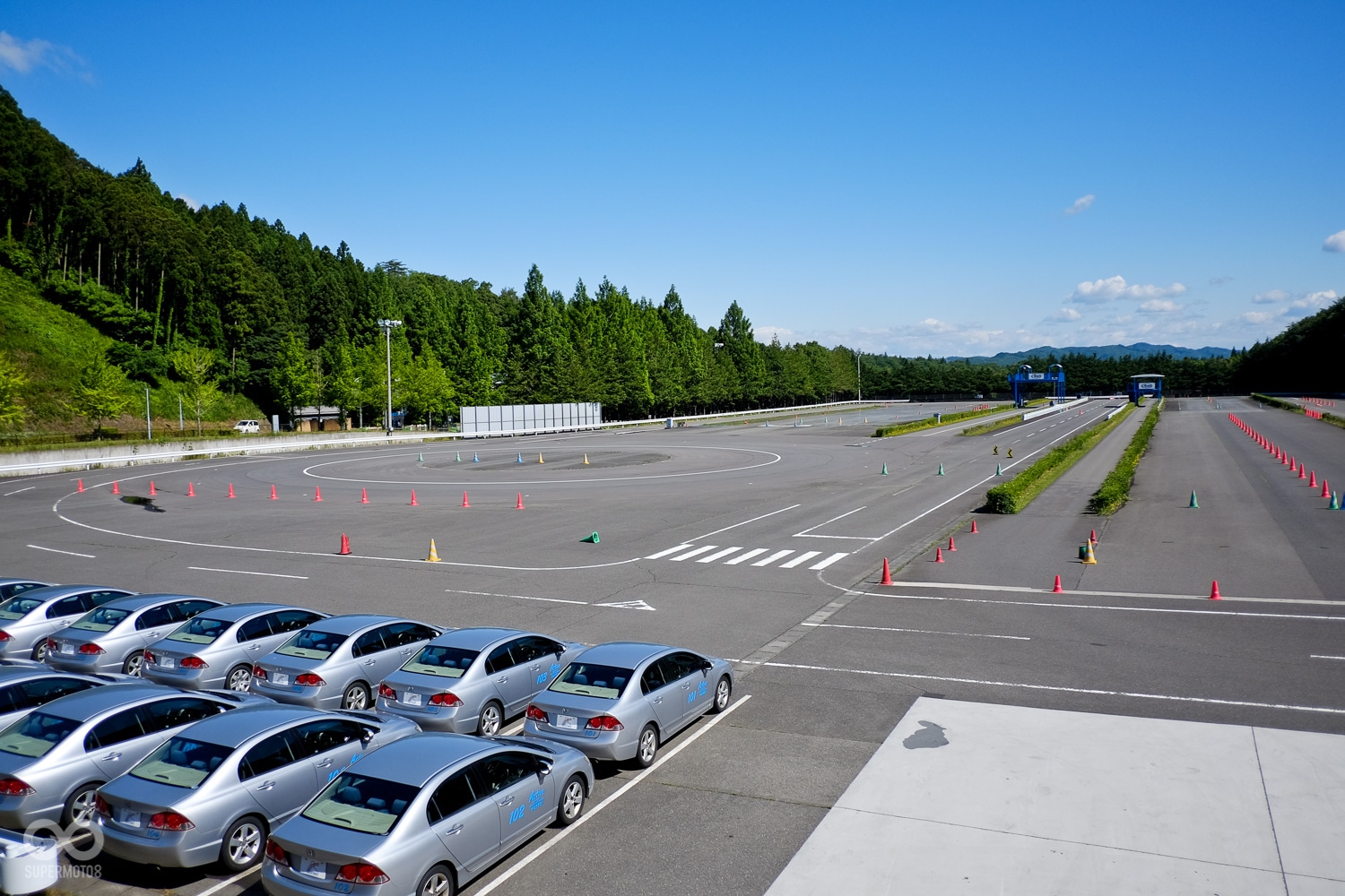 HONDA Taiwan 開國內之先例,首度將安駕課程移到海外舉辦,這只是其中之一的訓練場,接下來還會用到其它種類的場地