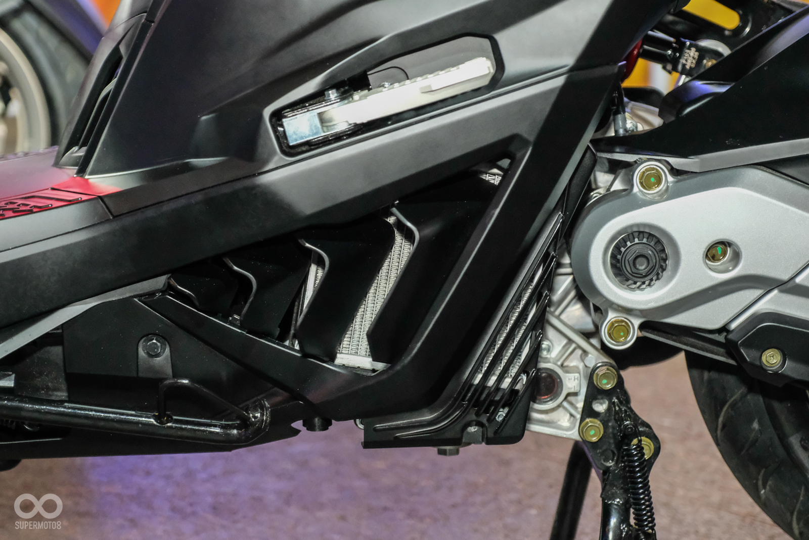 175c.c.水冷引擎，擁有16HP最大馬力