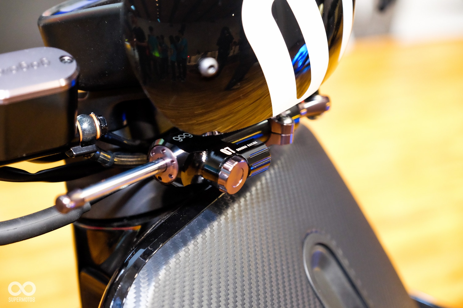 原廠經的種類相當多,甚至連房甩頭這類的競技部品都一應俱全