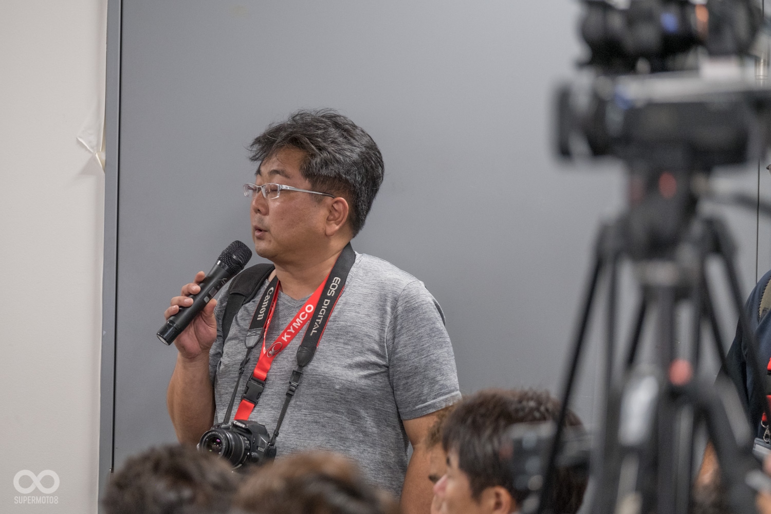 除了發表,現場也開放各國媒體提問,而董事長也詳細的逐一答覆