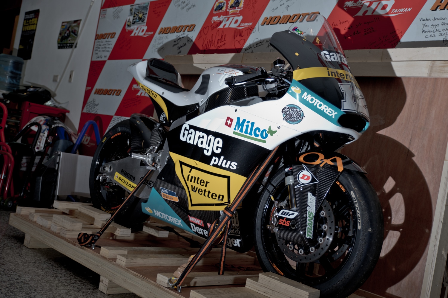 來自Moto2的真正廠車在台灣現身開箱