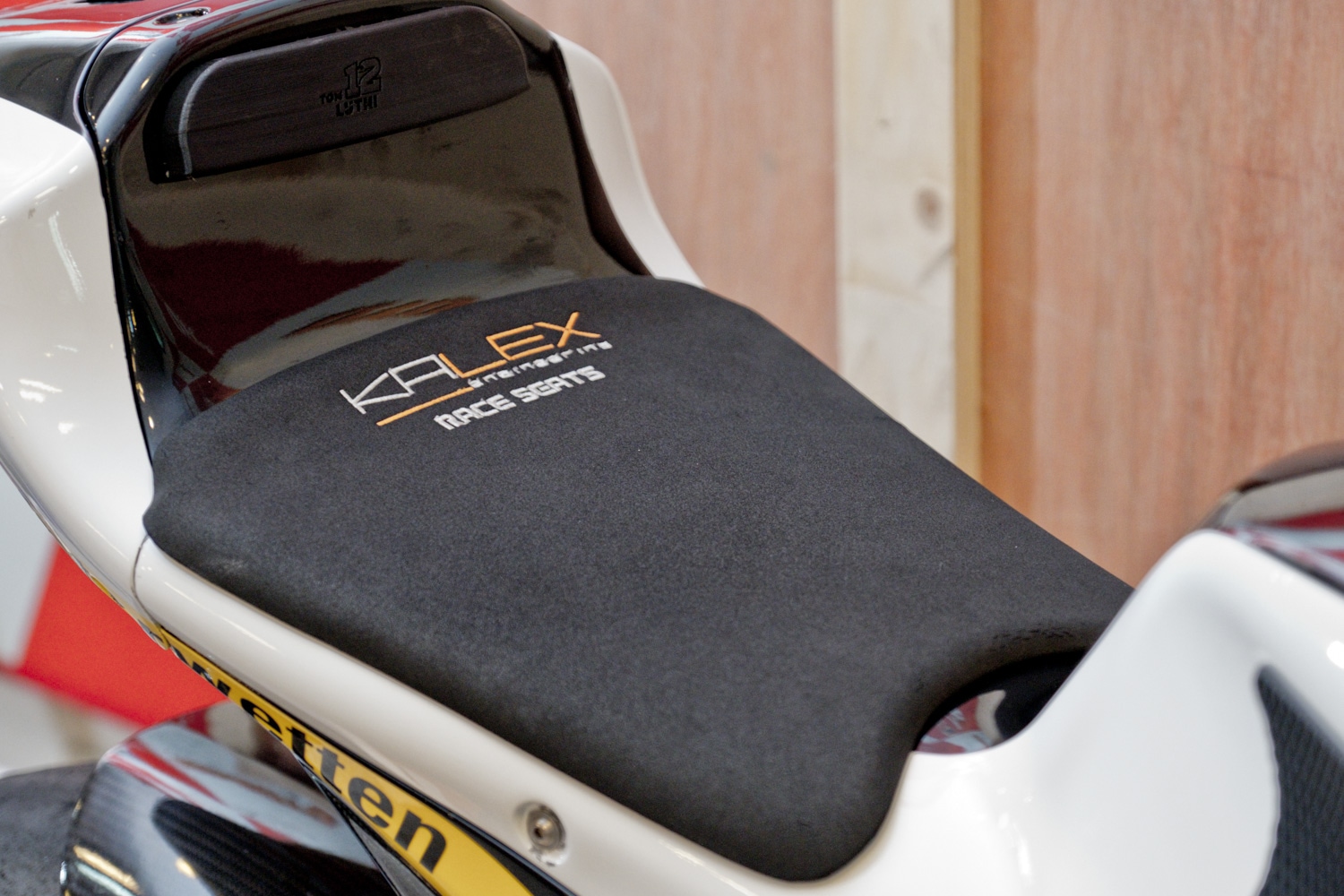 座椅也是GP等級專用的防滑座椅，好像真的有這麼高級一些