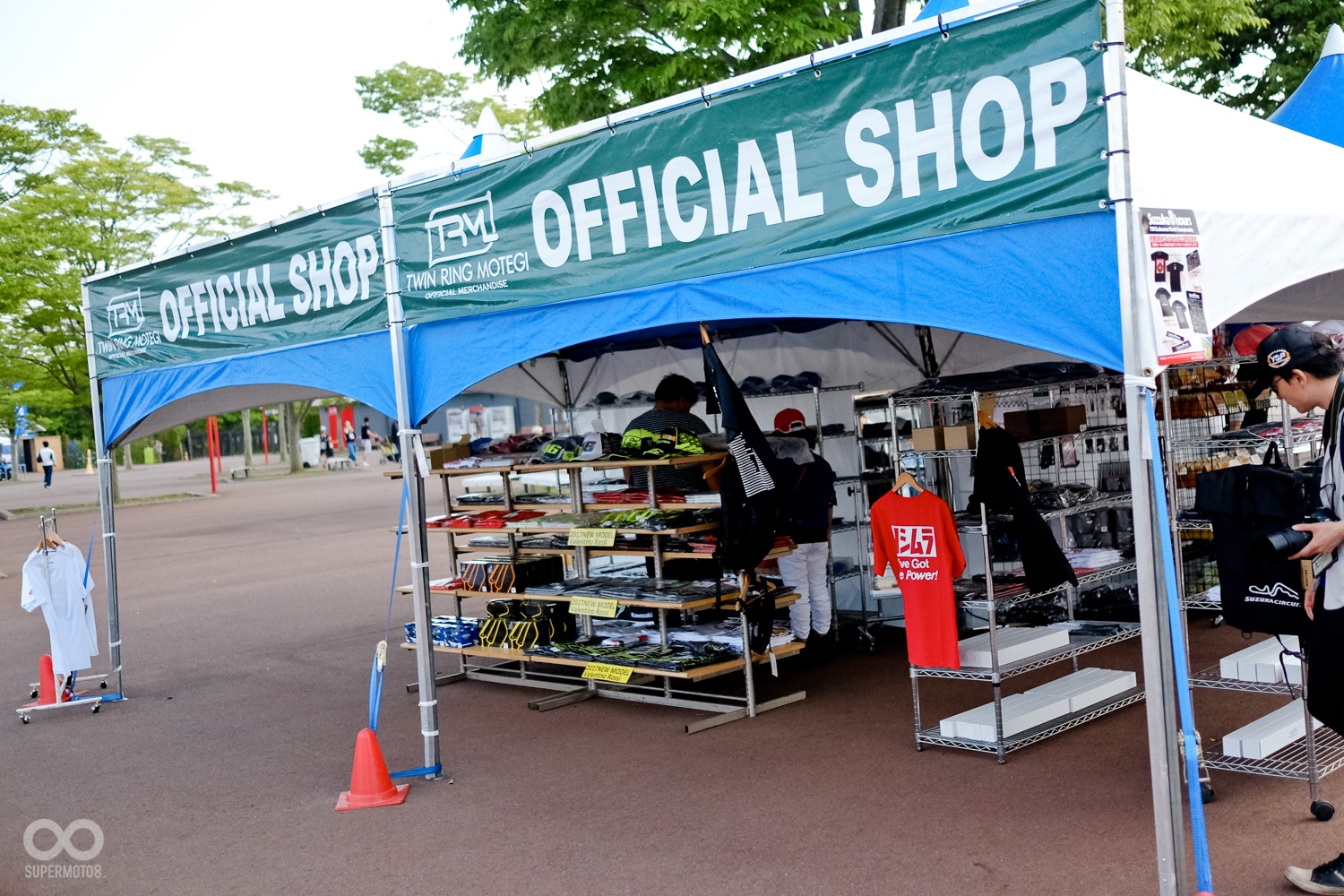 鈴鹿八耐的官方攤位，現在已開始為七月底的比賽做宣傳