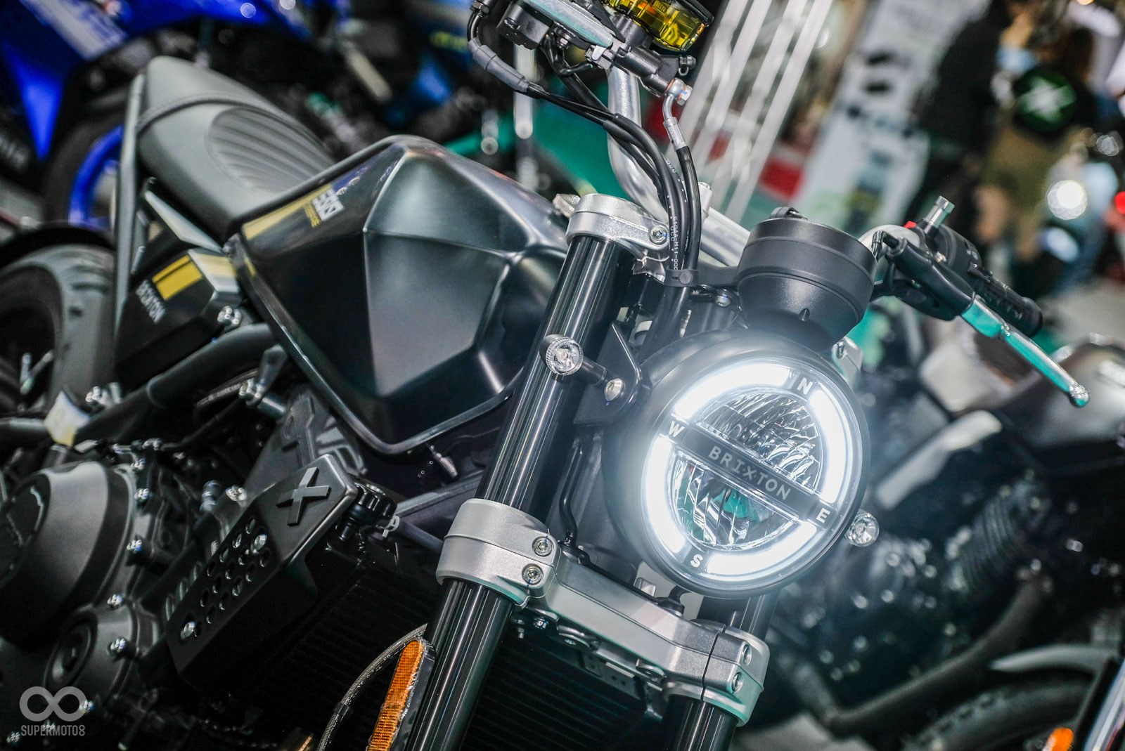 相當帥氣的LED圓燈