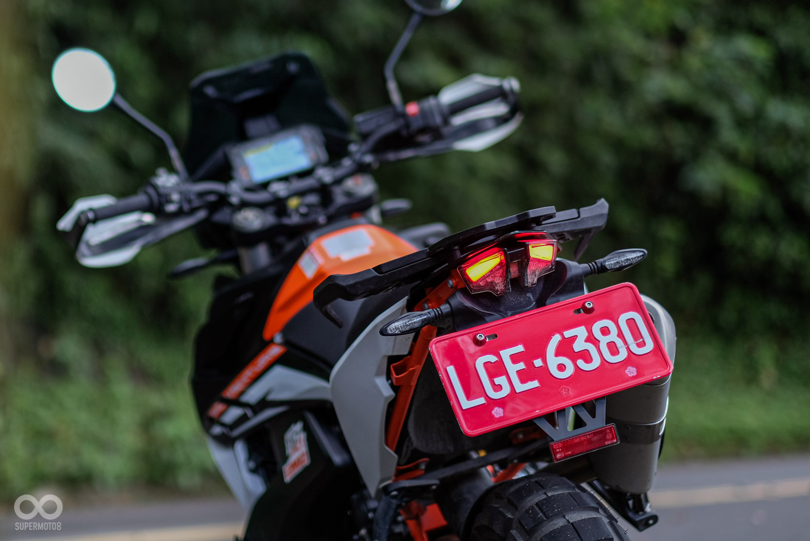 簡潔的車尾造型,搭配LED尾燈配置