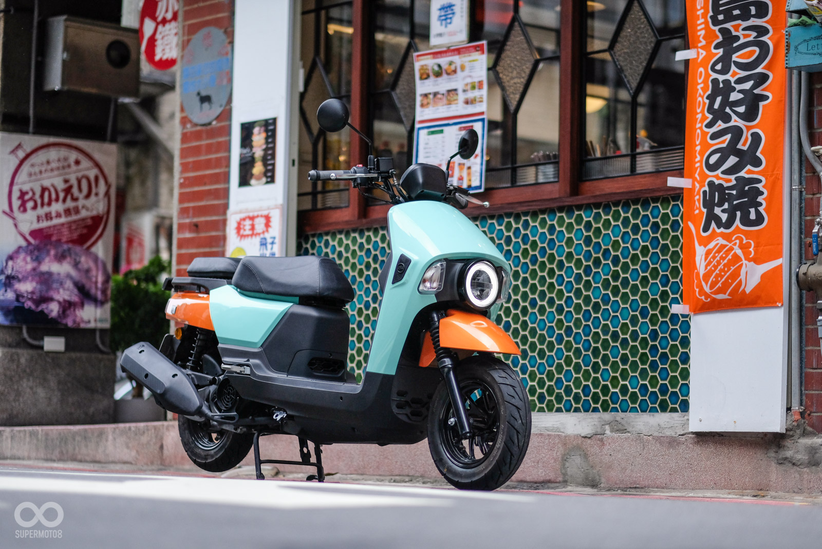 透過車身跳色處理，讓4MICA車身看起來更簡潔俐落