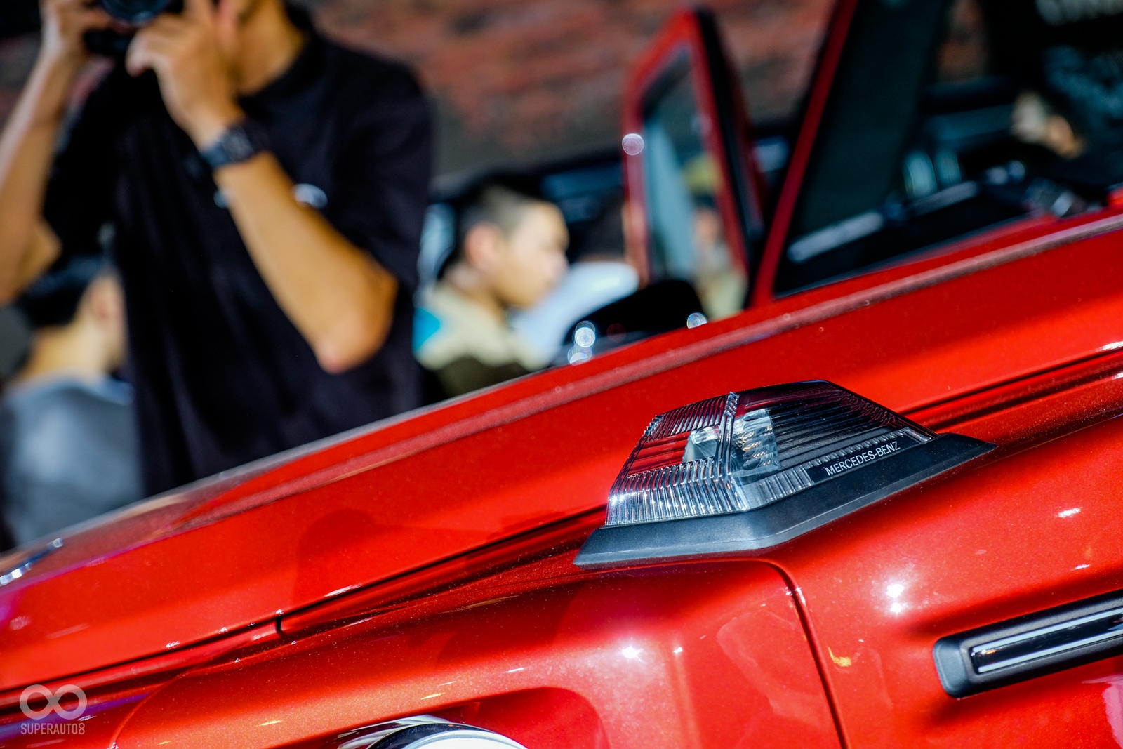 雖然車身線條較為現代，但是經典元素仍被保留