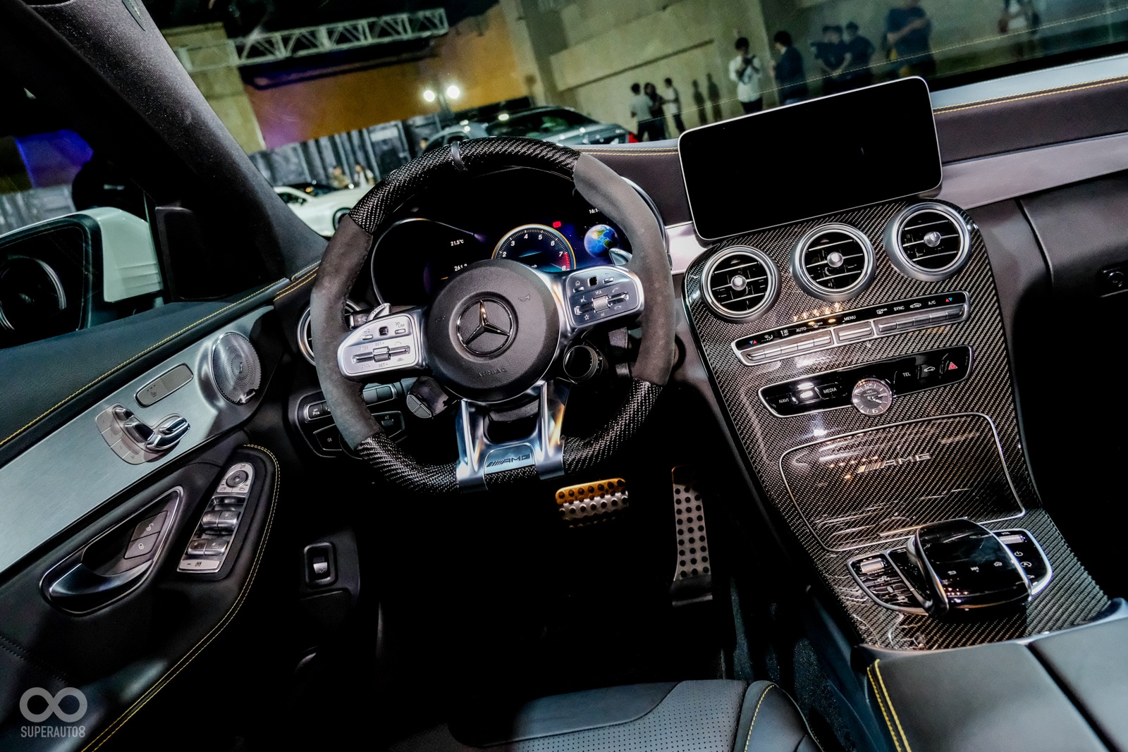 12.3吋數位儀表，加上7吋多功能資訊幕，在熱血之餘也提供舒適的車室氣氛