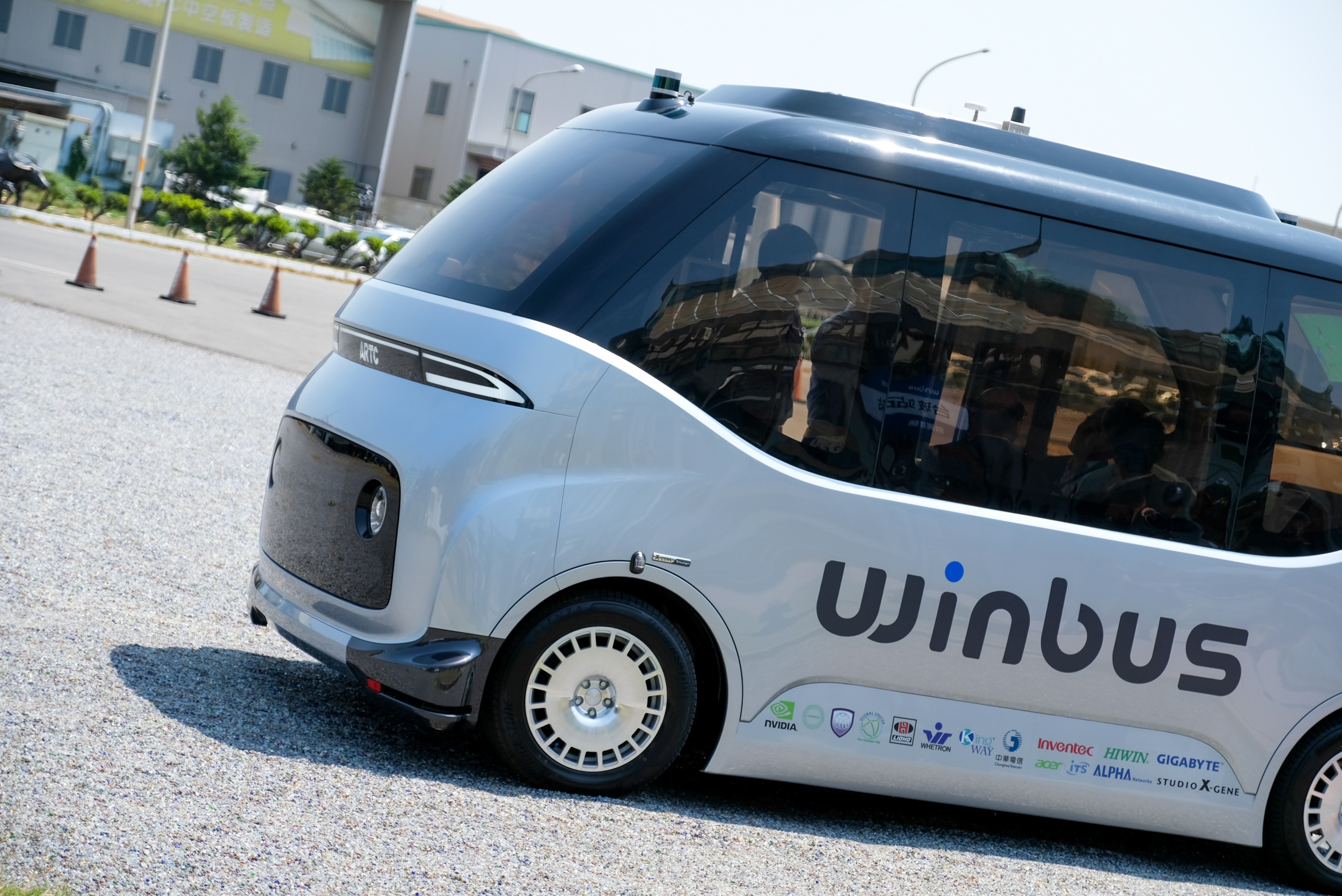 WinBus車身除了部分零件之外,其餘大部分皆是由台灣設計打造出來的,可謂是台灣之光的集合展現