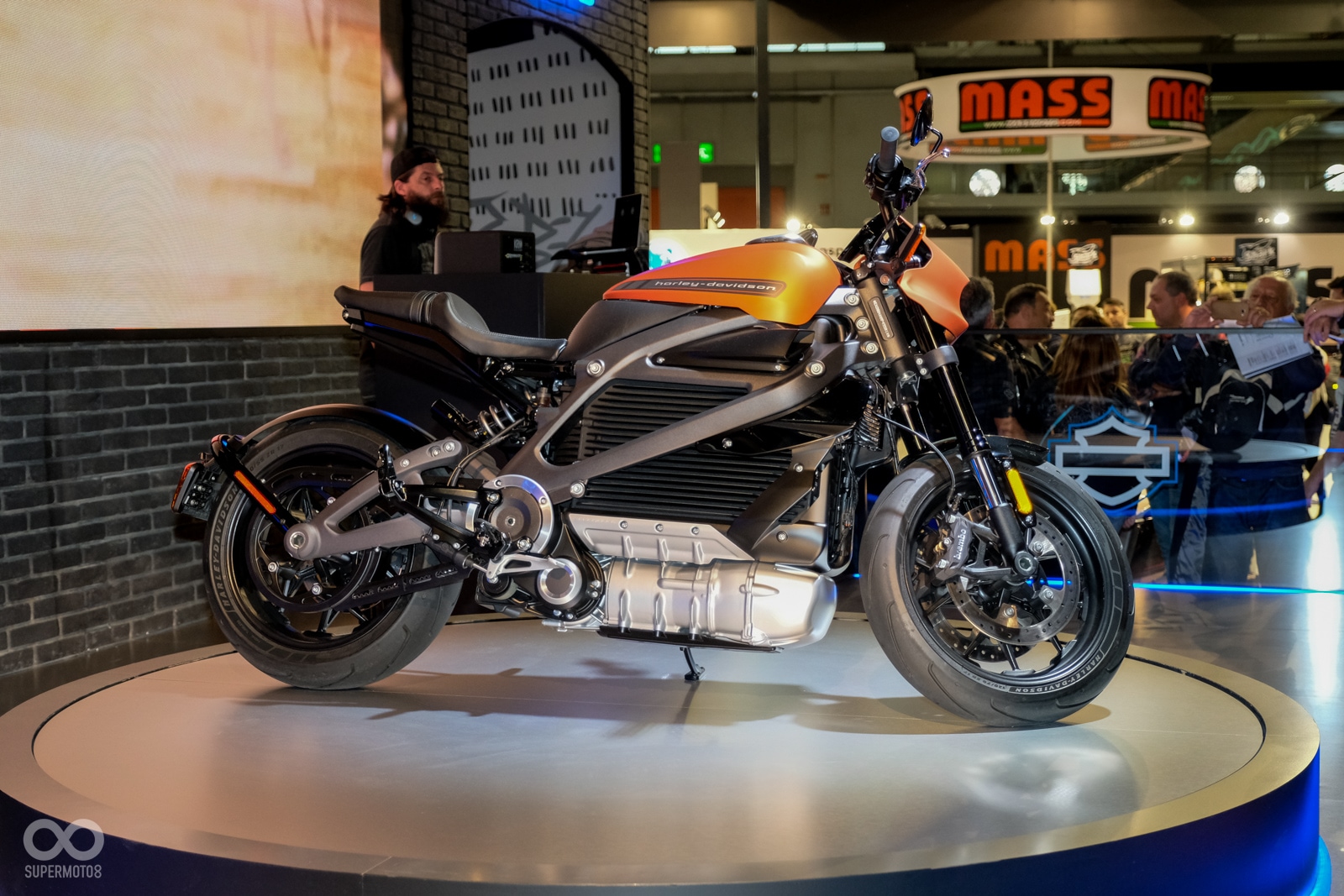 LiveWire在前衛科技以及Harley-Davidson的傳統車身之間找到了全新的平衡