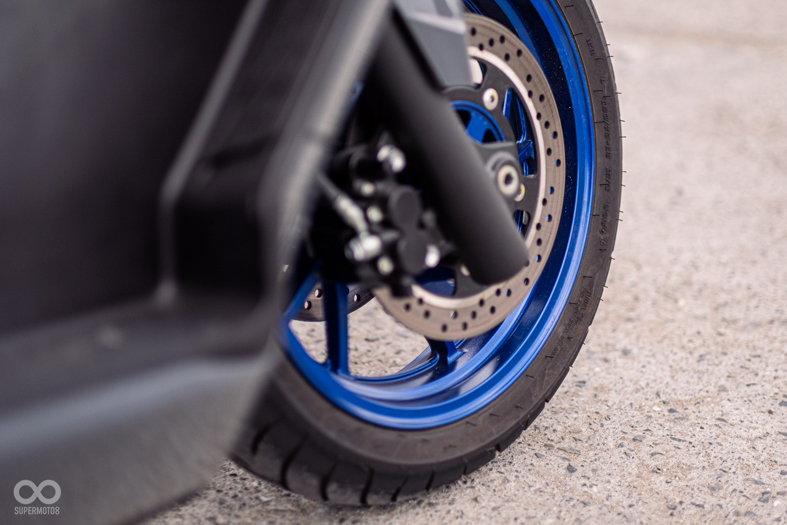 41MM潛望式避震配對向雙活塞卡鉗配260mm雙碟