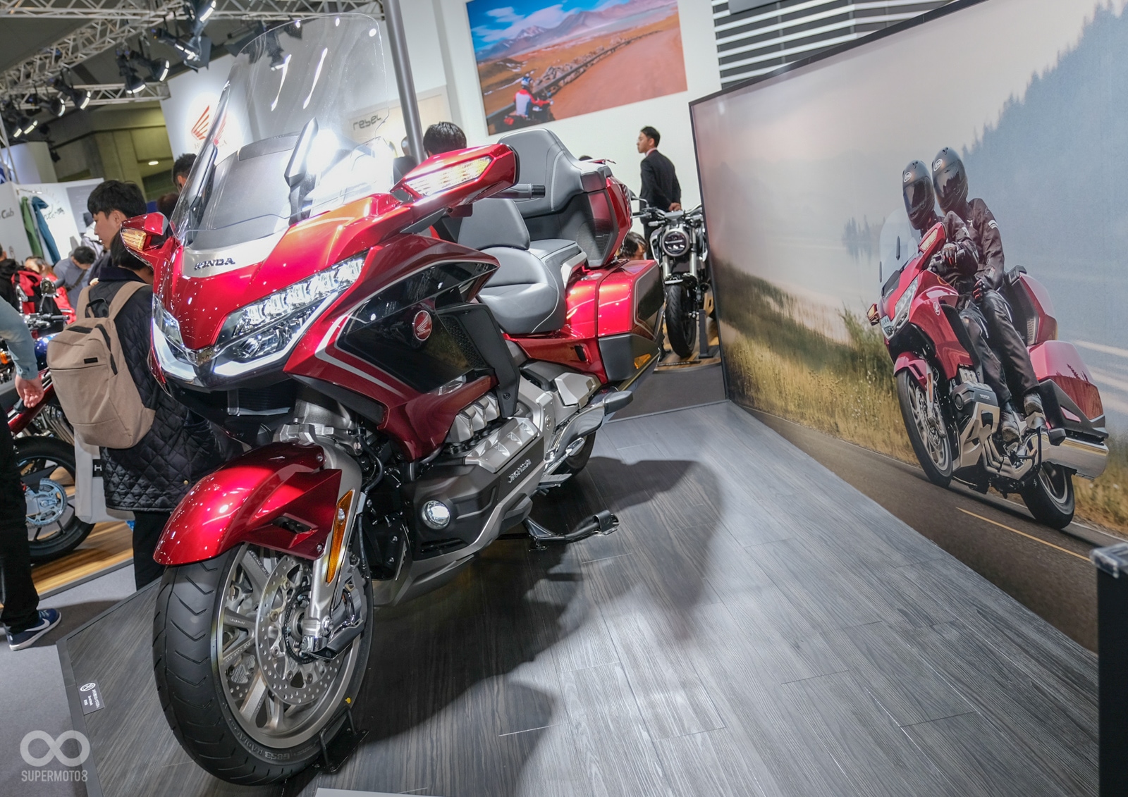 首度搭載DCT變速箱的新款GOLDWING在台灣已開出126.8萬的預售價