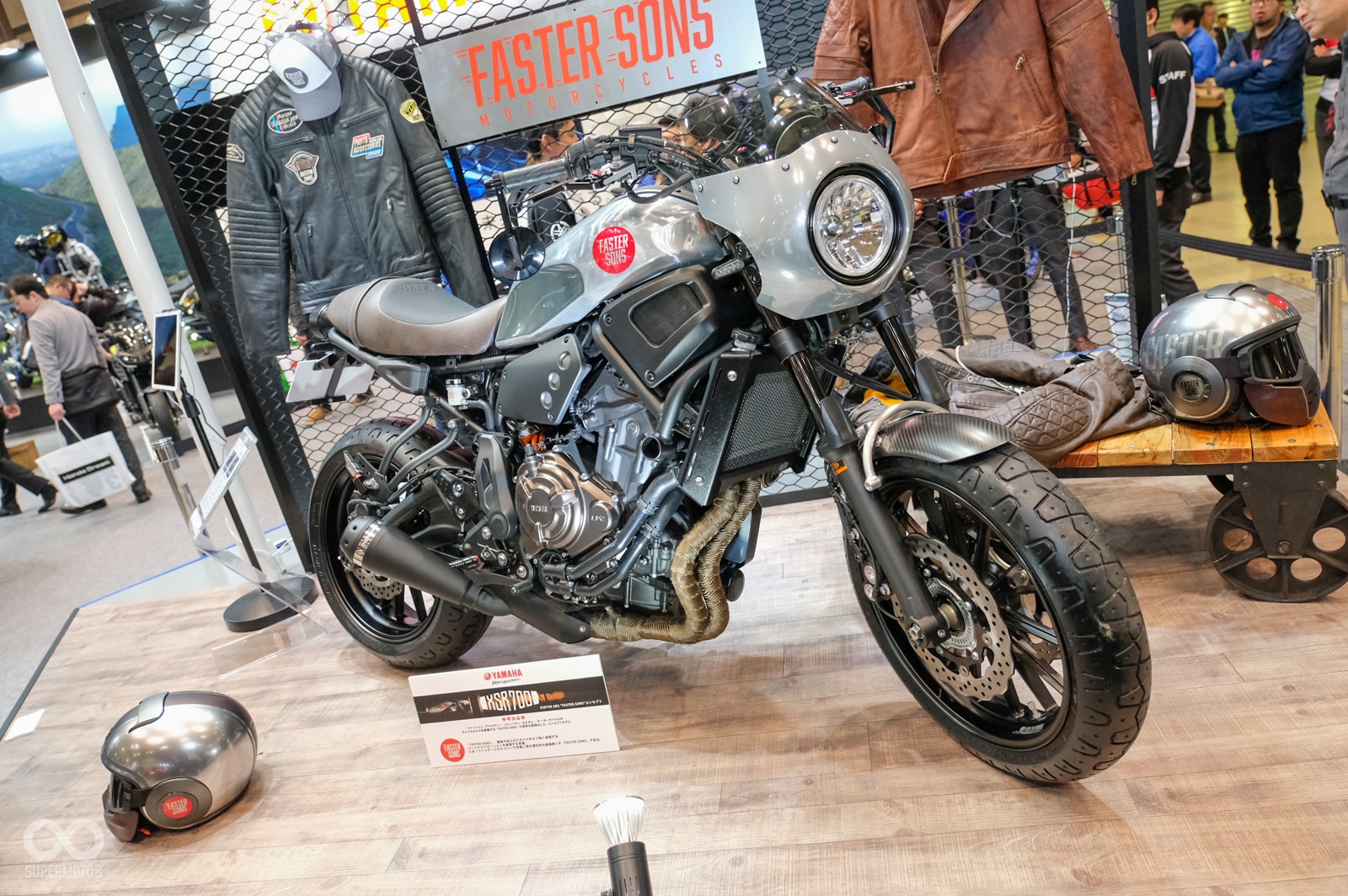 像飛行員致敬的Faster Sons個性十足啊,還不了解的朋友可以上網搜尋這部影片