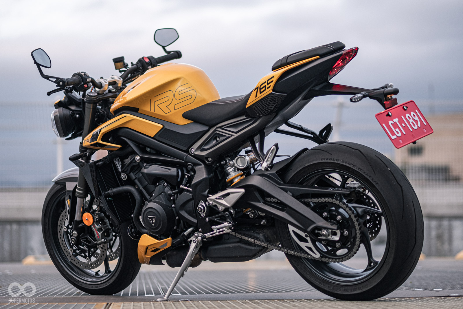 雖然外觀沒有重大改變,但引擎馬力、電控最佳化、騎乘姿勢調整,都是這次的亮點