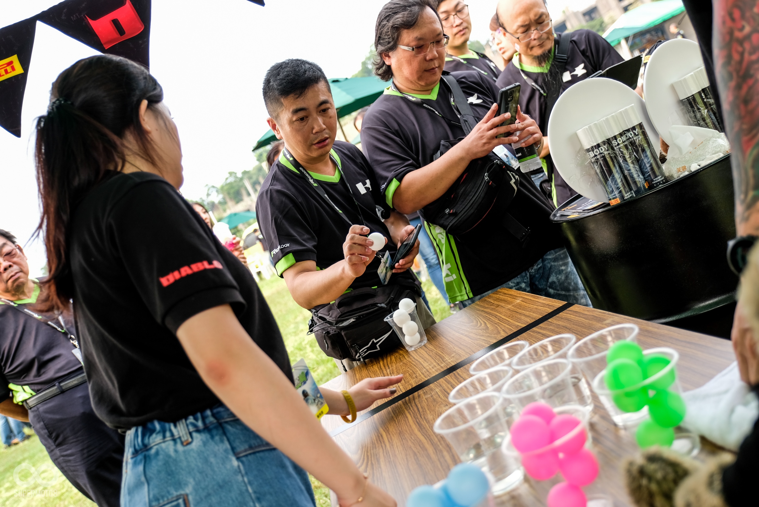 除了輪胎之外，PIRELLI也在攤位上設立逗趣的小遊戲，讓車友們盡興